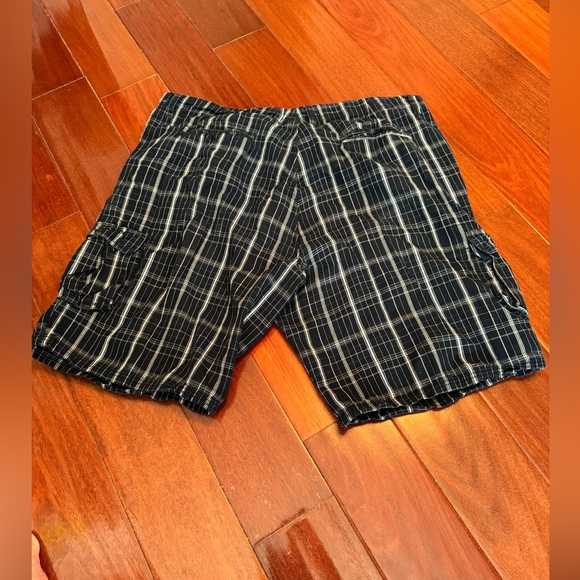 Burnside Plaid Men’s Shorts Size 38 - Picture 3 of 4